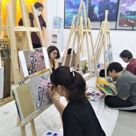 Nên học vẽ tranh tường ở đâu cho những ai đam mê hội họa?