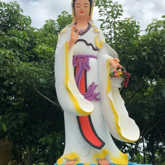 Bộ 36 Tượng Mẹ Quan Âm Hóa Thân Bằng Xi Măng