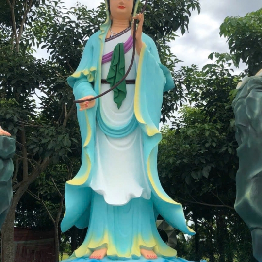 Bộ 36 Tượng Mẹ Quan Âm Hóa Thân Bằng Xi Măng