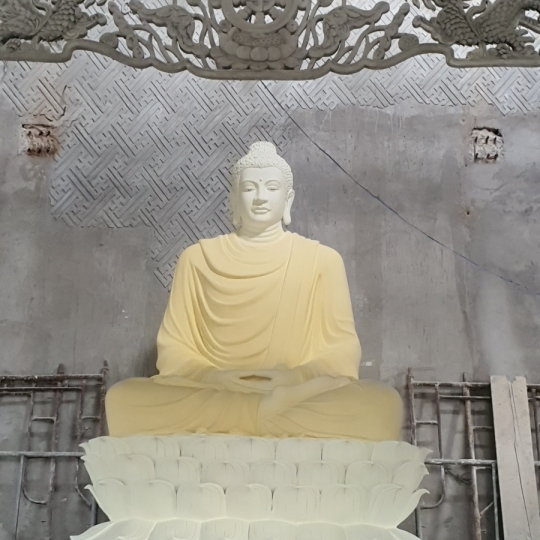 Đắp Vẽ Trực Tiếp Tượng Phật Thích Ca Bằng Xi Măng