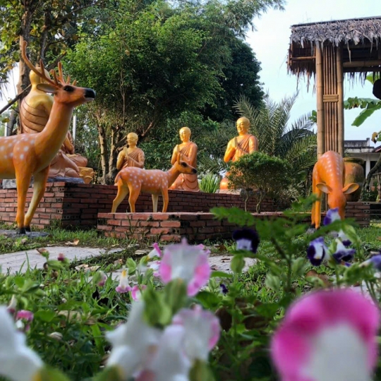 Tượng 5 Anh Em Kiều Trần Như