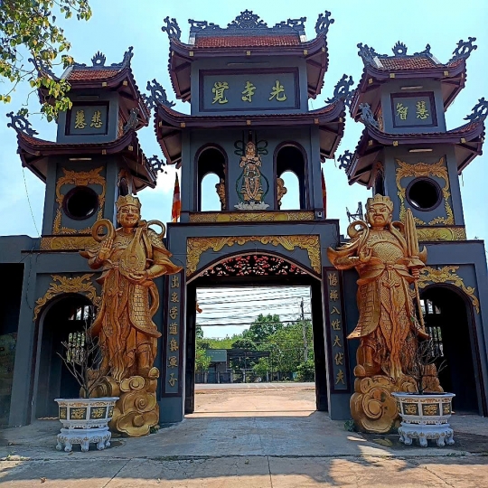 Tượng Kim Cang Hộ Pháp