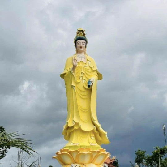 Tượng Phật Mẹ Quan Âm Đứng Cao 15 Mét