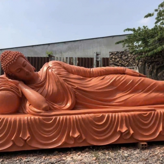 Tượng Phật Nhập Niết Bàn