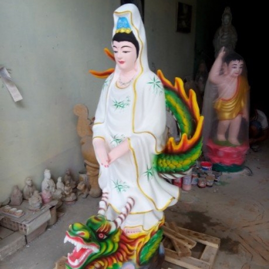 Tượng Quan Thế Âm Bồ Tát