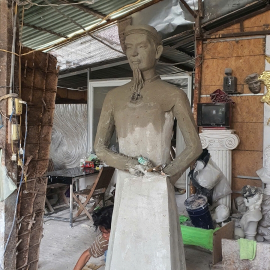 Tượng Xi Măng Danh Nhân Nguyễn Bỉnh Khiêm 