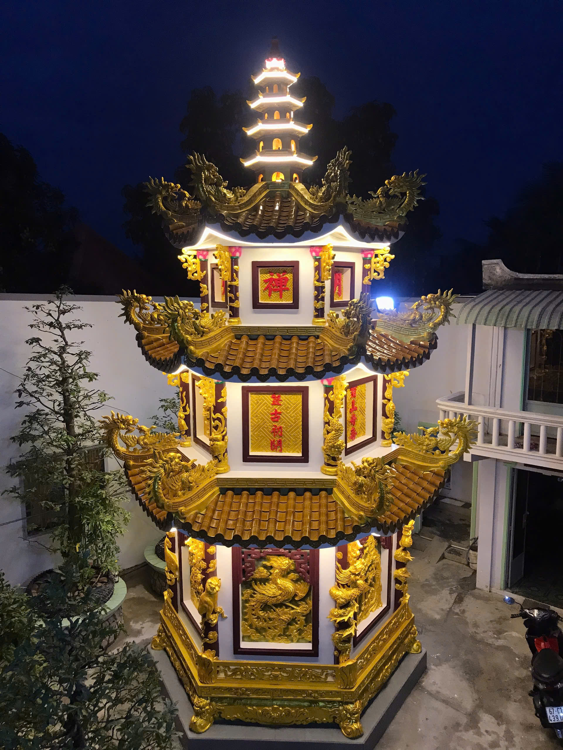 điêu khắc hoa văn đình chùa