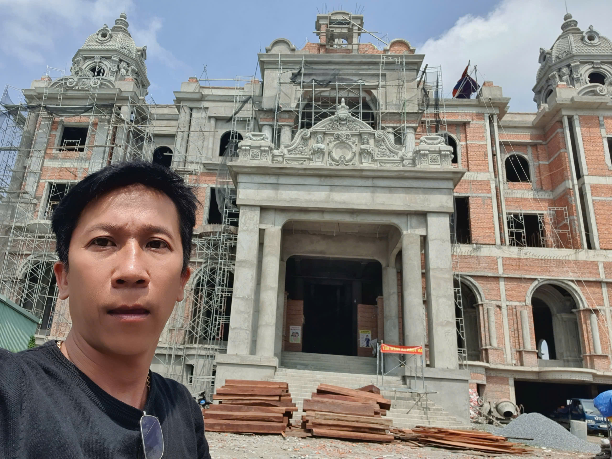 phào chỉ xi măng trang trí biệt thự