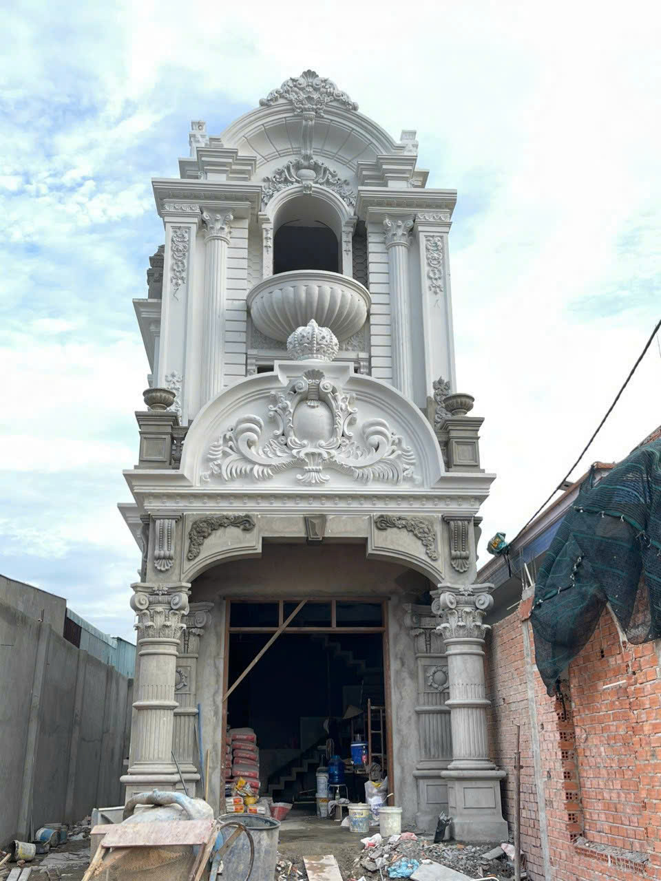 thi công phù điêu biệt thự