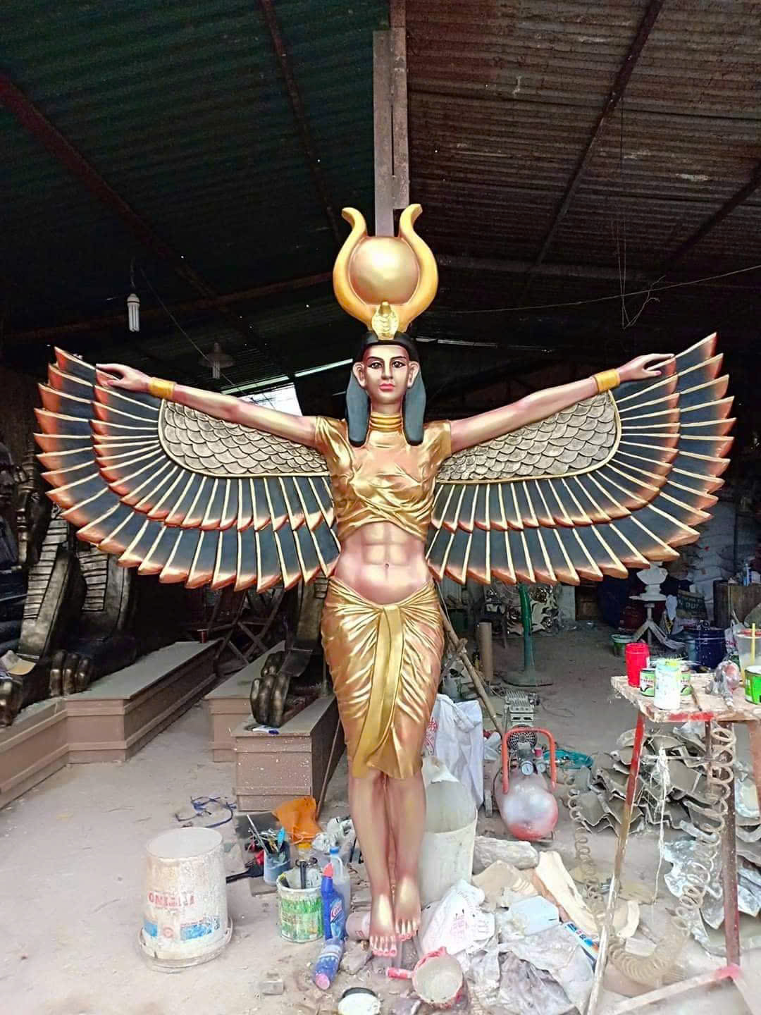 tượng trang trí bằng xi măng