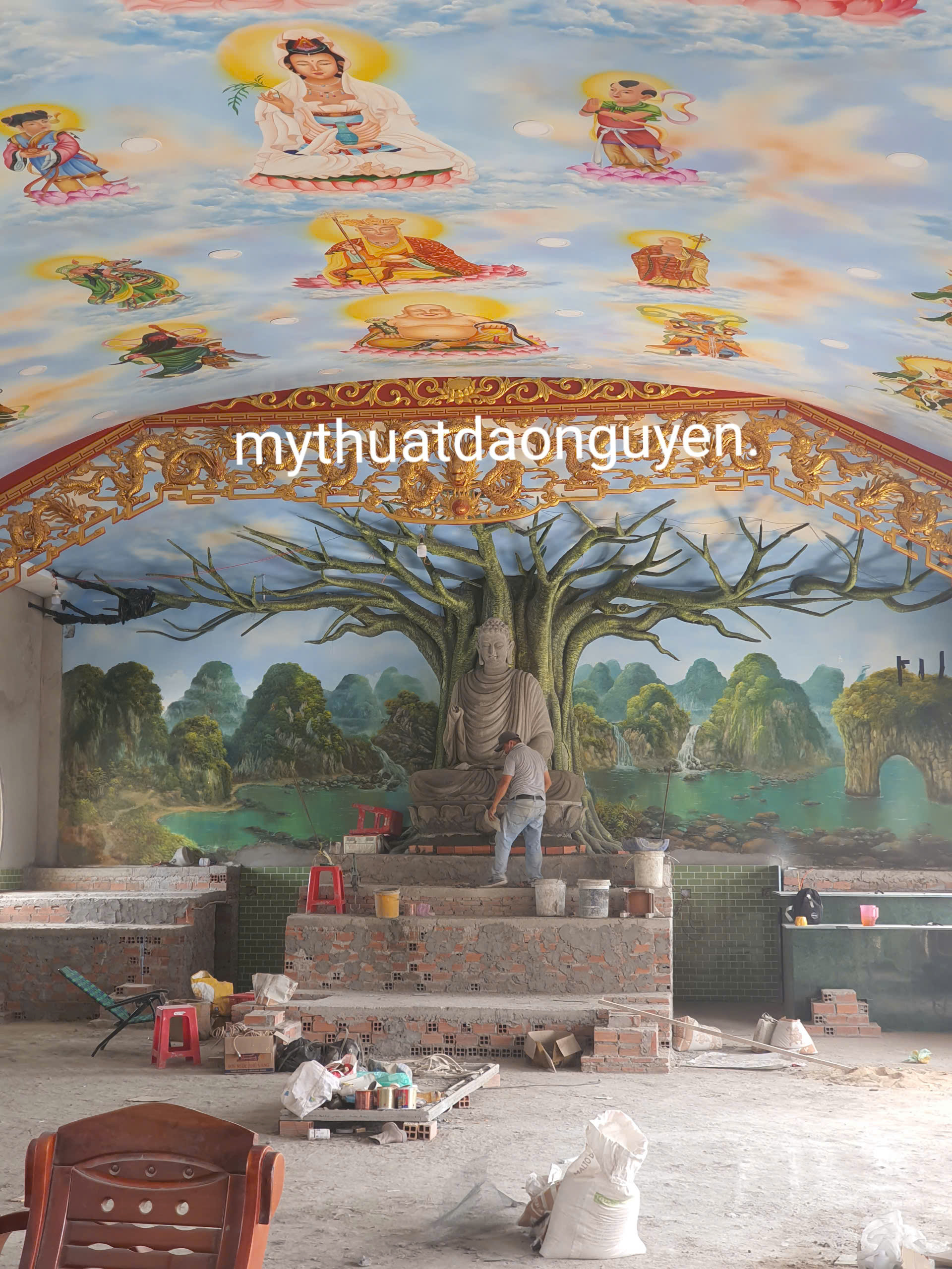 vẽ tranh chánh điện