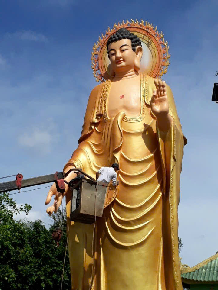 Tượng Phật A Di Đà bằng xi măng cho chùa, tịnh thất
