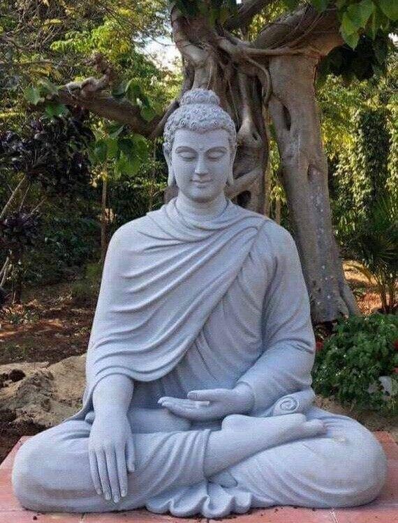 Điêu khắc tượng Phật Bổn Sư bằng xi măng