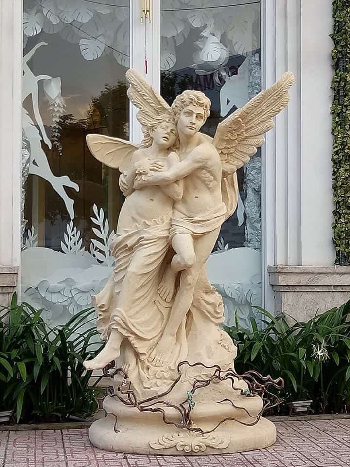 Điêu khắc tượng thiên thần bằng xi măng