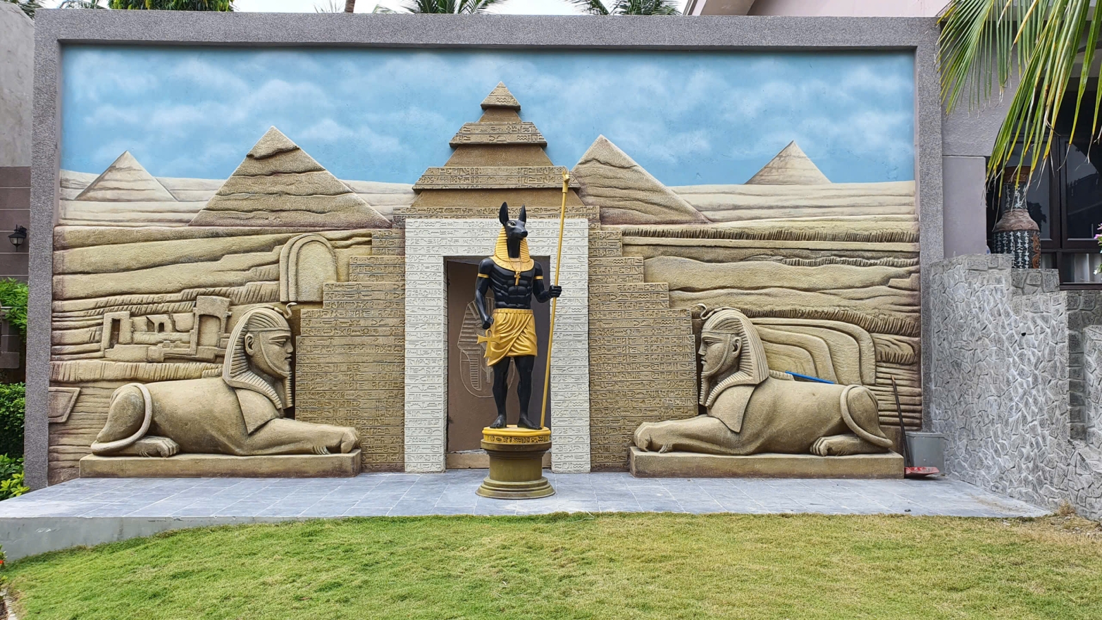 Chi phí thi công phù điêu xi măng hiện nay là bao nhiêu?