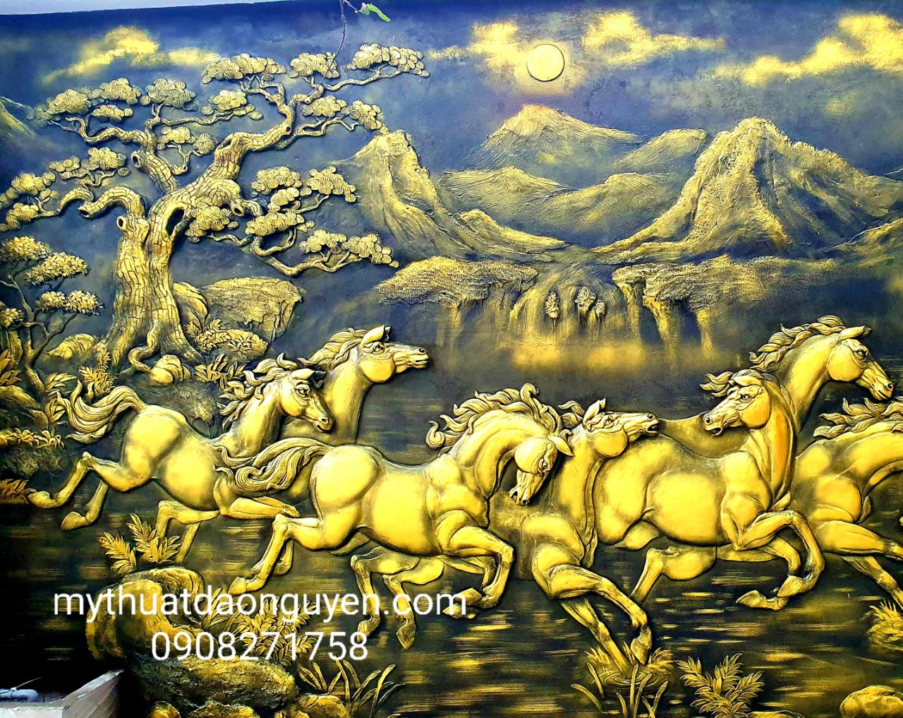 Tìm hiểu về ý nghĩa của 8 con ngựa trong bức “Mã đáo thành công”